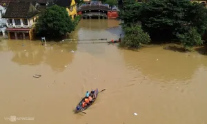 Miền Trung tiếp tục mưa lớn, nguy cơ lũ lại lên báo động ba